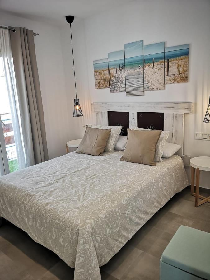 Apartamento Suite Arco De La Villa,Solo Familia Y Parejas,Parking Gratuito Conil De La Frontera Bagian luar foto