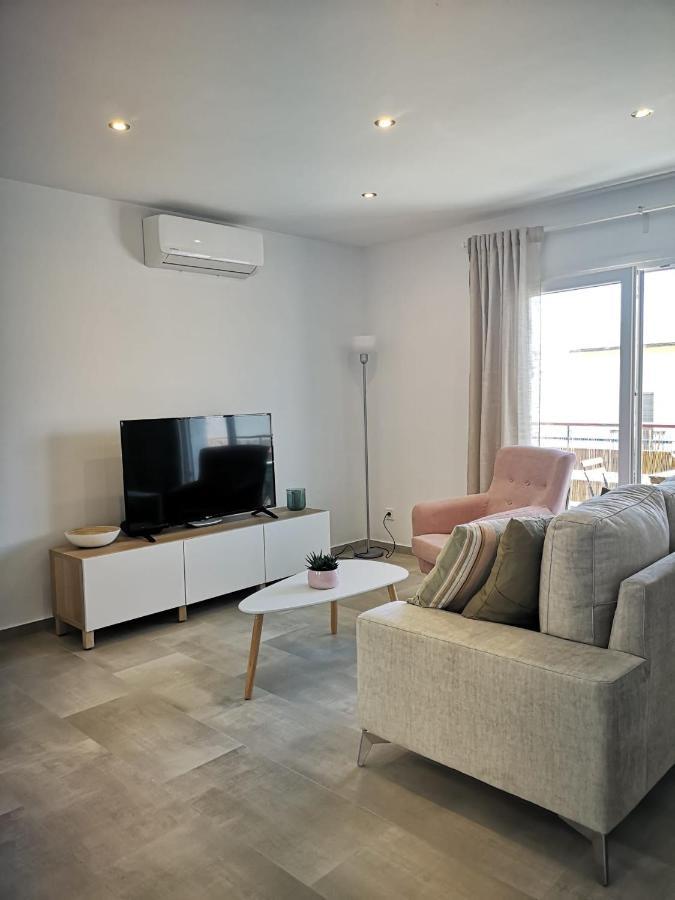 Apartamento Suite Arco De La Villa,Solo Familia Y Parejas,Parking Gratuito Conil De La Frontera Bagian luar foto