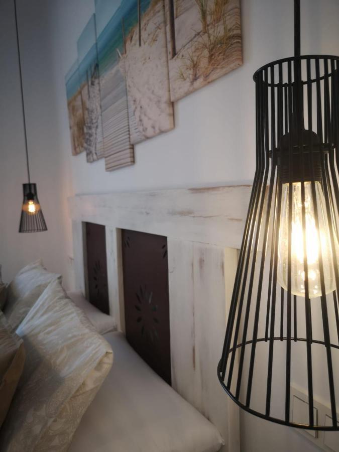 Apartamento Suite Arco De La Villa,Solo Familia Y Parejas,Parking Gratuito Conil De La Frontera Bagian luar foto