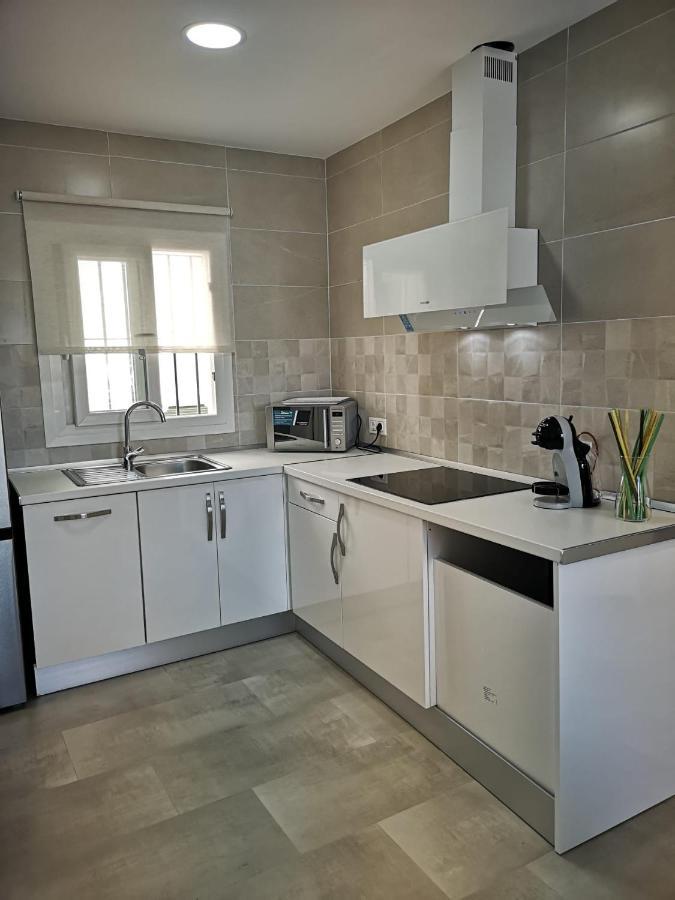 Apartamento Suite Arco De La Villa,Solo Familia Y Parejas,Parking Gratuito Conil De La Frontera Bagian luar foto